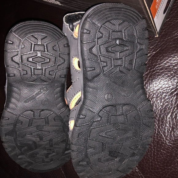 Brand New Northside Sandal - Picture 3 of 3